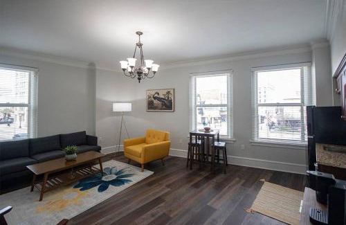 Champaign Apartment | Unique 1 BR 1BA Stay in Downtown - 204