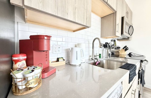 Poplar Apartment | Unique 1BR King|Free Parking|NLiberties 609