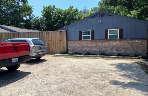 Central Arlington House | Unique 2 Bd 1 Bth wCustom Patio in the heart of the DFW/Arlington Entertain Area
