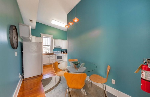Bridgeton Condo | Unique 2 Bedroom Condo | Water View of New Bern