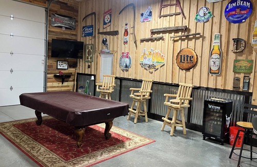 Elk Creek Township House | Unique 2000 sq. foot Pole Barn in Albion/Elk Creek Townhsip with HVAC, WiFi