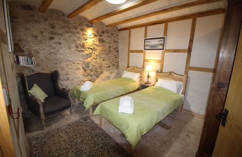 Corsavy Other | Unique 3 bedroom apartment with private hot tub at ancient Catalan hill farm