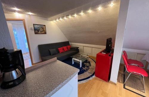 Korntal-Munchigan Apartment | Unique: 3 Zimmer Apartment in Korntal-Münchingen
