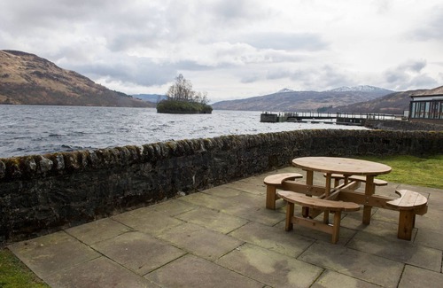 Stronachlachar House | Unique 6 Bedroom Lodge, Views Of Loch /Sir Walter Scott Steamboat, Pier Cafe