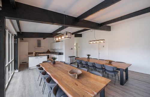 Municipality of Barneveld House | Unique accommodation for groups with no less than 9 separate bedrooms, each with its own bathroom!