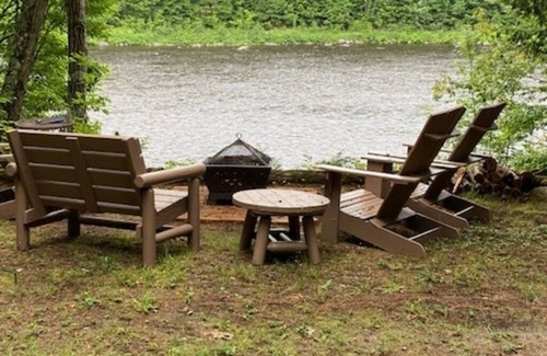The Glen Apartment | Unique Adirondack Estate on Hudson River - near Gore Mountain & Lake George