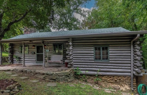 Wake Forest Cabin | Unique and Historic Cabin in Wake Forest Downtown.