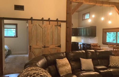 Mishawaka House | Unique barnhouse, newly built, great ND weekend rental, 15 minutes from stadium.