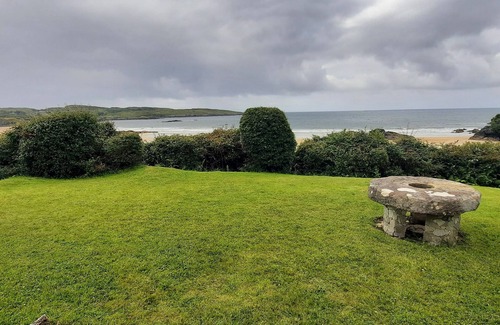 Killybegs Cottage | Unique beachfront cottage at Fintra Bay Donegal