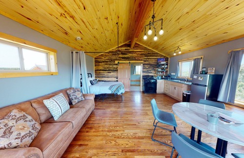 La Sal Cabin | Unique Cabin Overlooking the La Sal Mountains