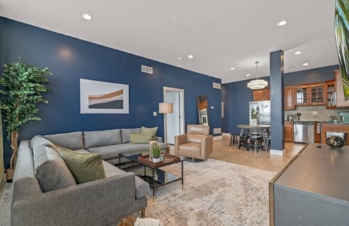 Center City East Apartment | Unique | Chinatown | Bunkbeds | Hosted By StayRafa