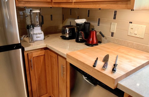 Green Valley Foothills Apartment | Unique, Custom Built Studio for your Private Peaceful Retreat
