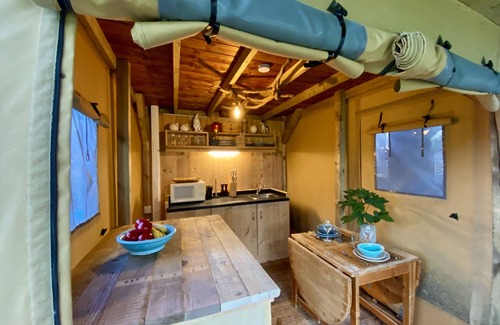 Wingene Cabin | Unique eco-lodge in the woods near Bruges, Ghent and the beach.