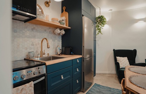 Hampstead Other | Unique Farm-Stay in a Silo with Spa. nPet and Family Friendly.