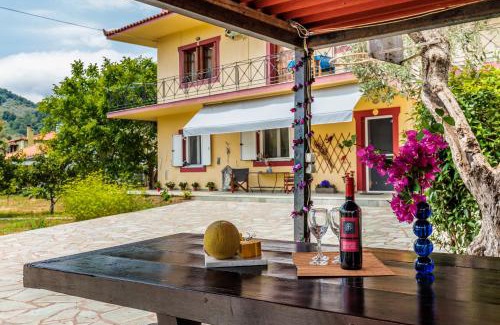 Skopelos House | Unique Filoxenia!