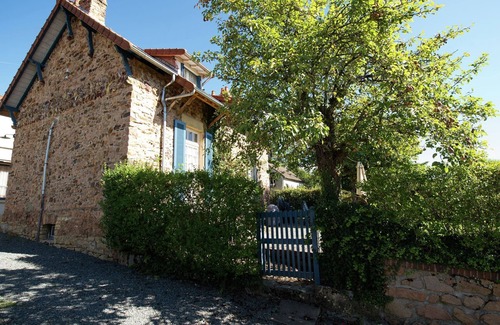 Saint-Honore-les-Bains House | Unique holiday home in Saint-Honoré-les-Bains