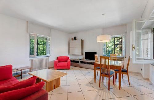 Nebbiuno Villa | Unique Lake View In Green Park