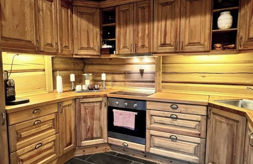 B Cabin | Unique log cabin on Lifjell with sauna, 4 bedrooms, 2 living rooms and 2.5 bathrooms