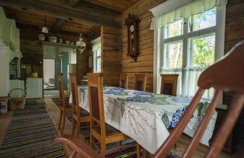 Ii Ski Chalet | Unique loghouse and wood heated sauna in Ii