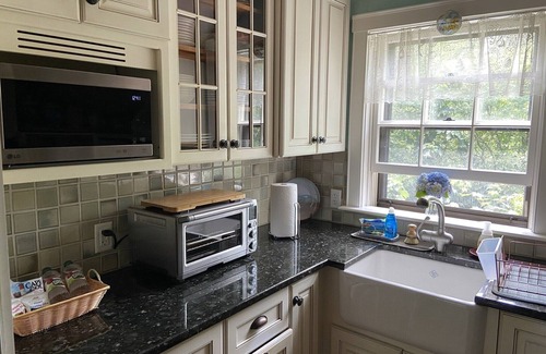 Nantucket Town Cottage | Unique & Lovely: Private Luxury Treetop Cottage, Close to Town, Shops & Beaches!