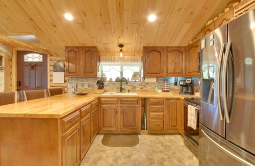 Freedom Cabin | Unique Maine Log Cabin w/Trout Ponds & Sauna!