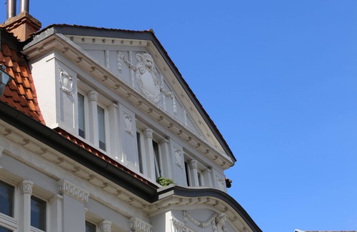 Bad Salzuflen Villa | Unique Maisonette Suite for 6 people, Refurbished Historical Villa! Nice Price!