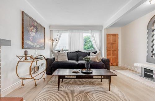 Lakeview Apartment | Unique Oasis with Tri-City Access