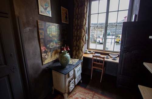 Clemency House | Unique overnight stay in a historic castle (1635) 🏰