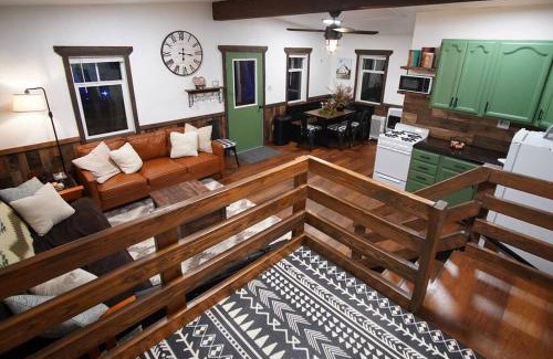 Milton-Freewater House | Unique, Private Cabin Oasis