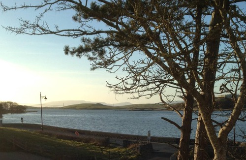 Westport House | Unique Quiet Peaceful Home By the Sea and Near the Quays