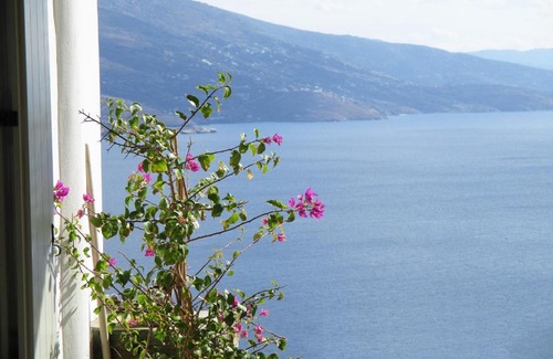 Ydrousa Villa | Unique Scenery Villa