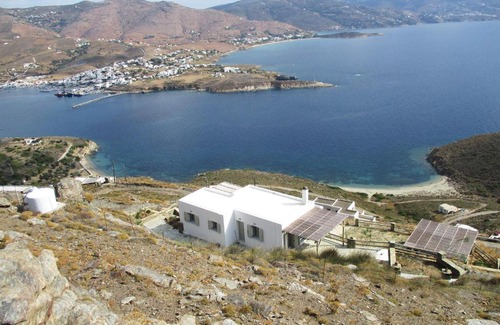 Ydrousa Villa | Unique Scenery Villa