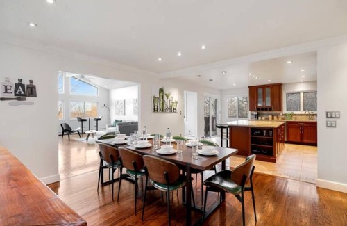 Monroe House | Unique Scenic home with king suite & Hot tub