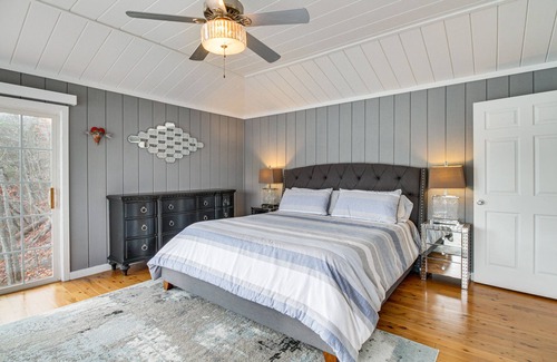 Gladehill House | Unique Smith Mountain Lake Home Over Water w/ Dock