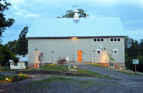 Boring House | Unique Tiny House Getaway on Historic Farm