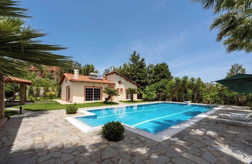 Lampiri Villa | Unique Villa with pool in Ziria - Family friendly! Near beach