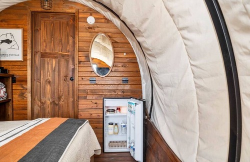Virgin Cabin | Unique Wagon w/1QB-2BB bathroom #21