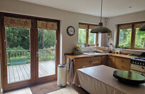 Barranisky Cottage | Uniquely designed cosy 2-bedroom cottage in Tinahely