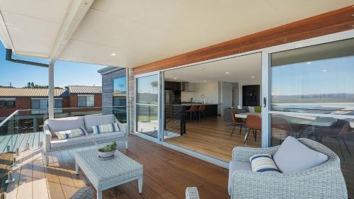 Merimbula House | Unit 2 10 Cliff Street Merimbula