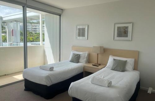 Rainbow Beach Apartment | Unit 202 Plantation Resort - Rainbow Beach Aircon.Wifi.Pool. Views