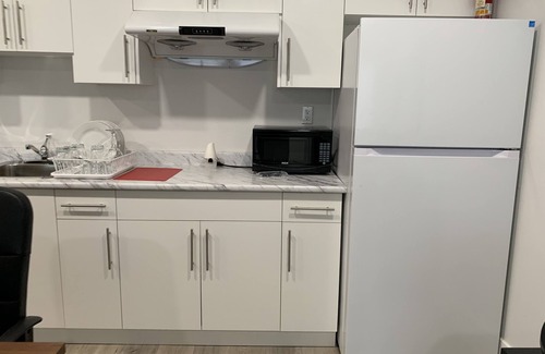 Aldergrove Apartment | UNIT 230 - Comfortable apartment with kitchen. Very reasonable price!