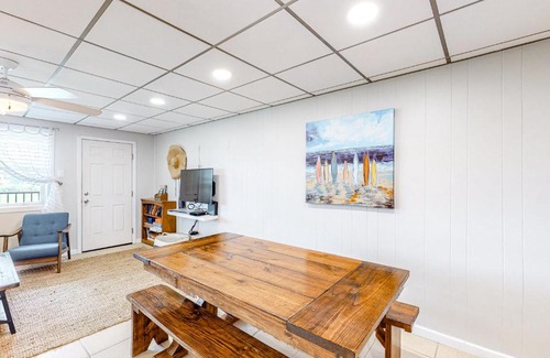 Port Aransas Apartment | Unit 32, Island Retreat Resort