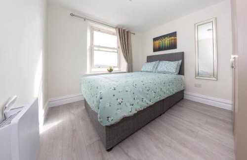 Cobh Apartment | Unit 6 Penthouse Apartment With Harbour & Island Views