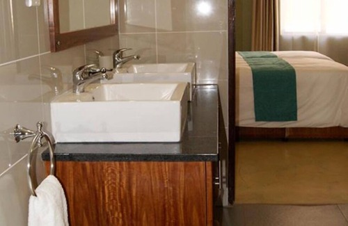 Kasane Cabin | Unit G4 Bridgetown Resort