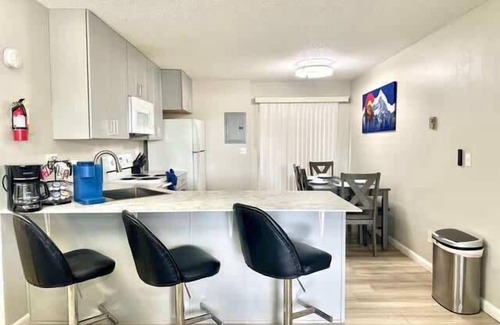 Cimarron Hills Apartment | UnitC/CoffeeBar/NearBase/NearAirport/PerfectForMilitaryFamilies