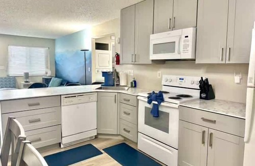 Cimarron Hills Apartment | UnitC/CoffeeBar/NearBase/NearAirport/PerfectForMilitaryFamilies