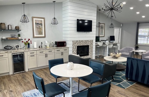 Charlotte Apartment | University City Bohemian Escape w/Balcony