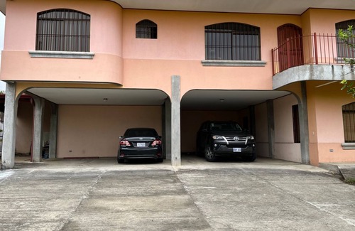 San Pedro Apartment | University of Costa Rica-2 bedrooms-Family