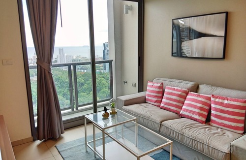 Pratumnak Hill Apartment | Unixx Pattaya Private Residence & Resort