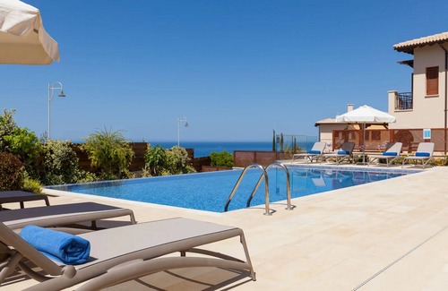 Kouklia Villa | Unmatched Luxury: Stunning Views & Elegance at Paphos Villa 1470.